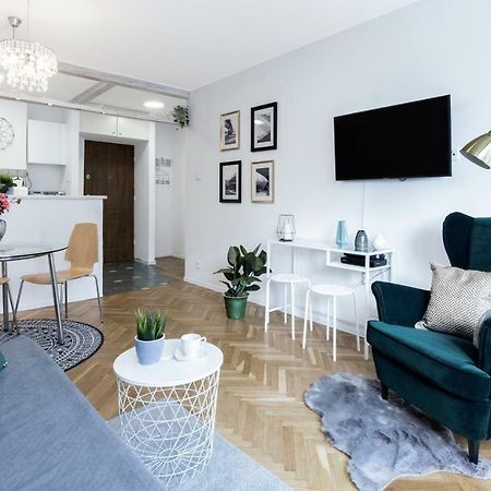 วอร์ซอเรนต์ อพาร์ตเมนต์ เซ็นทรัล Apartment ภายนอก รูปภาพ
