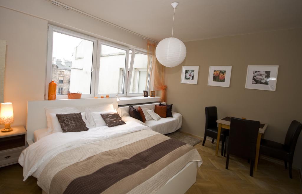 วอร์ซอเรนต์ อพาร์ตเมนต์ เซ็นทรัล Apartment ห้อง รูปภาพ