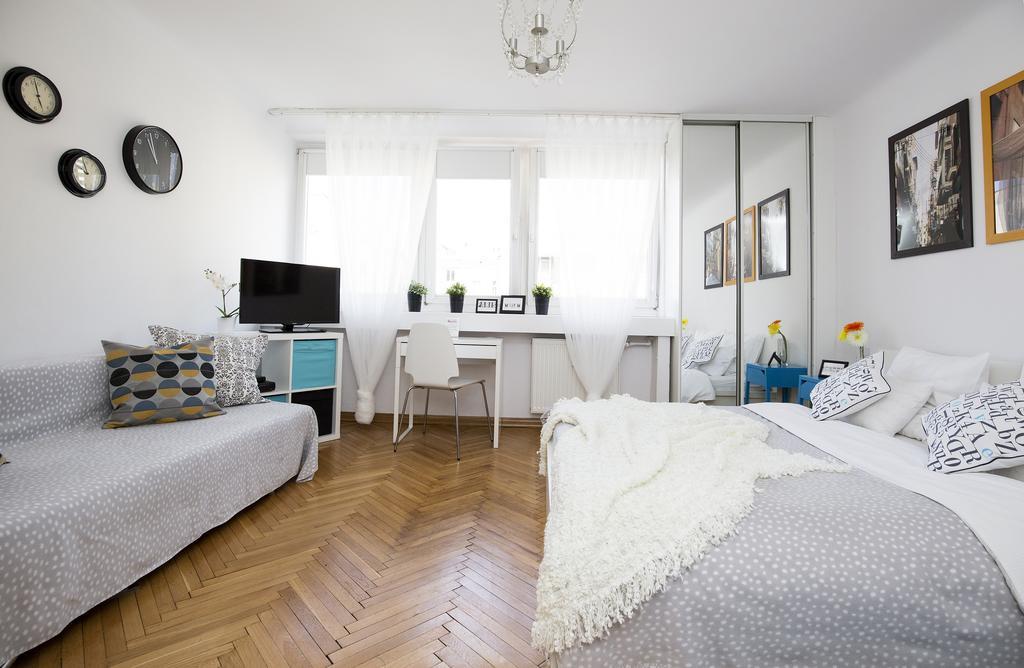 วอร์ซอเรนต์ อพาร์ตเมนต์ เซ็นทรัล Apartment ภายนอก รูปภาพ