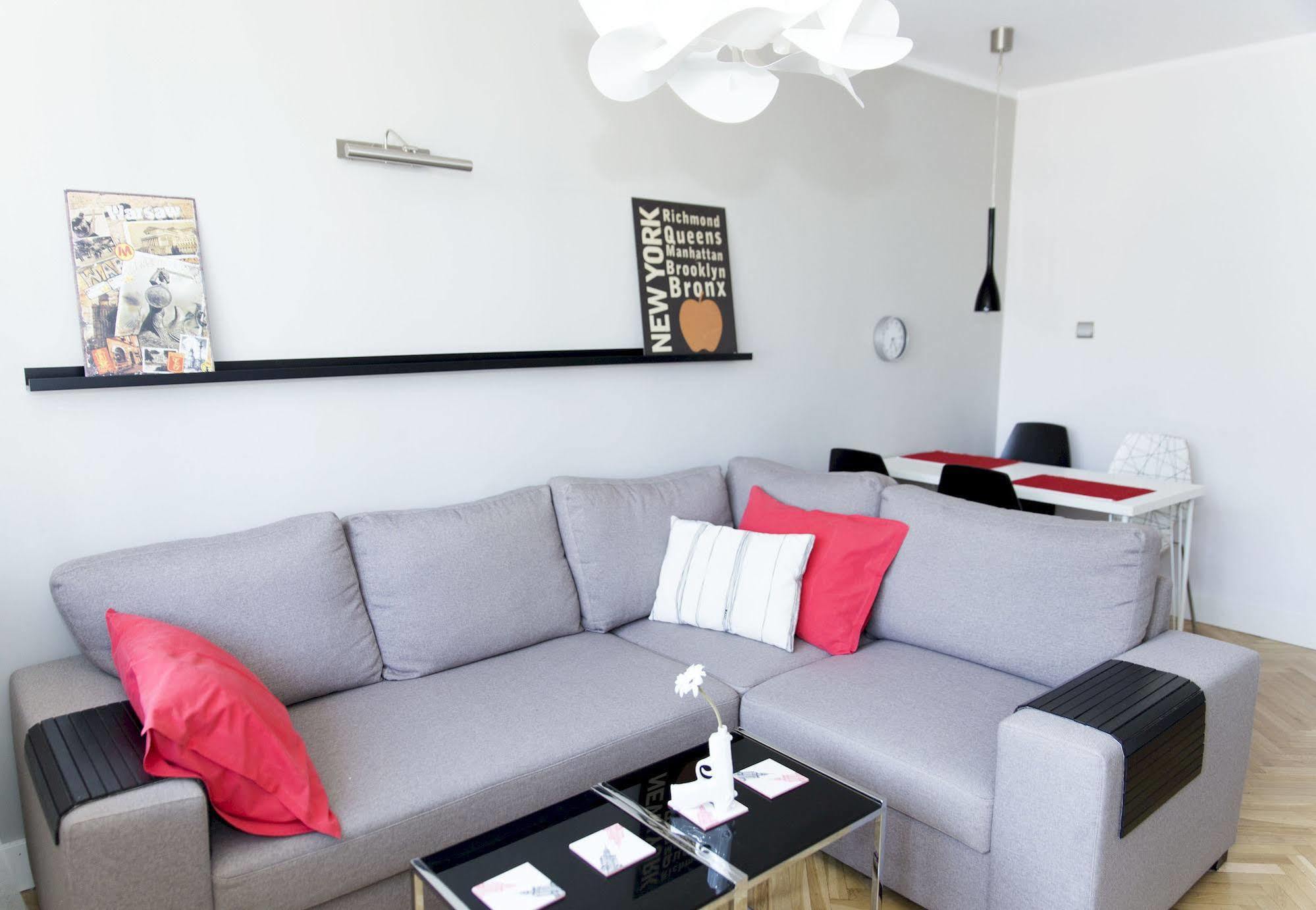 วอร์ซอเรนต์ อพาร์ตเมนต์ เซ็นทรัล Apartment ภายนอก รูปภาพ