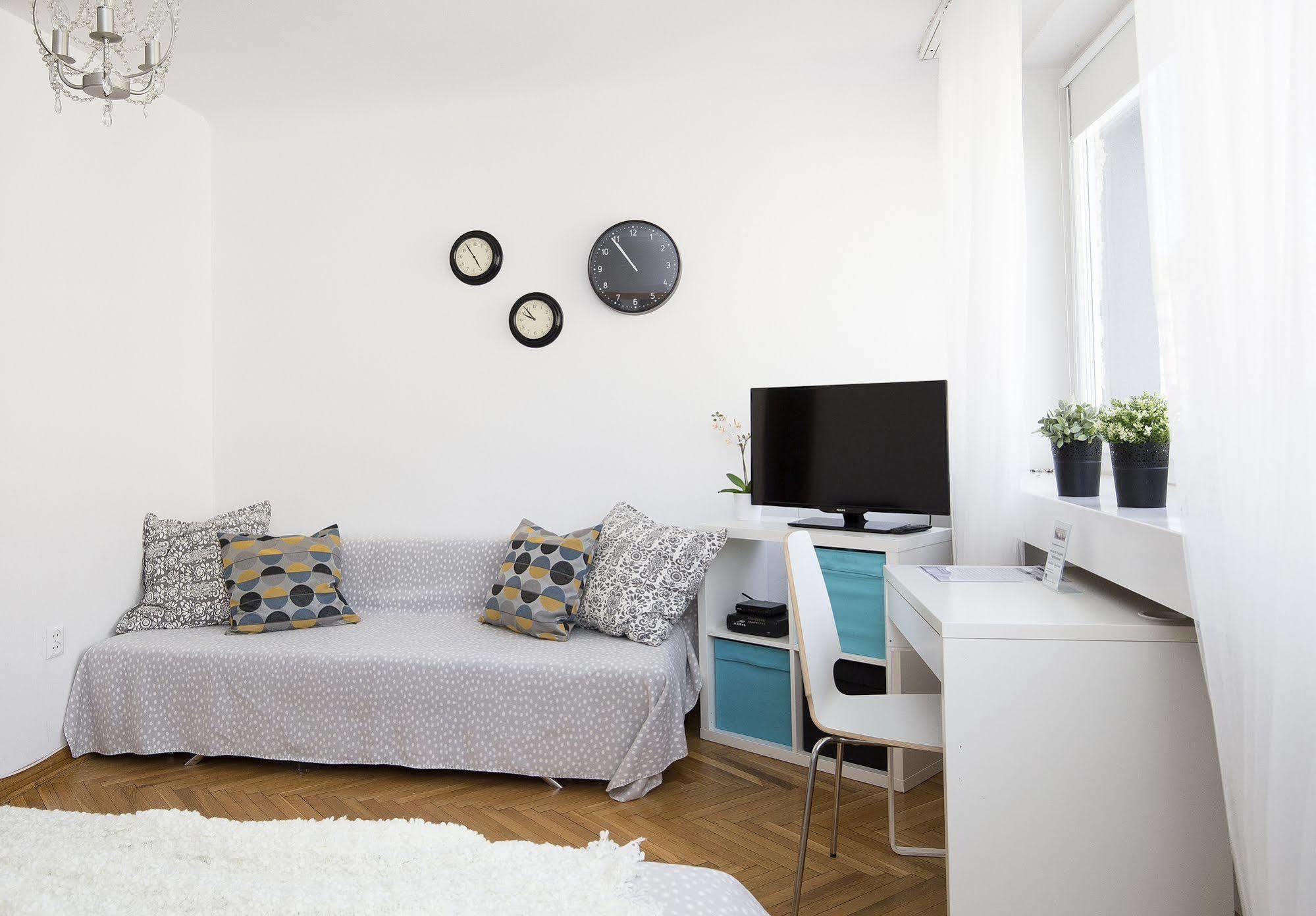 วอร์ซอเรนต์ อพาร์ตเมนต์ เซ็นทรัล Apartment ภายนอก รูปภาพ