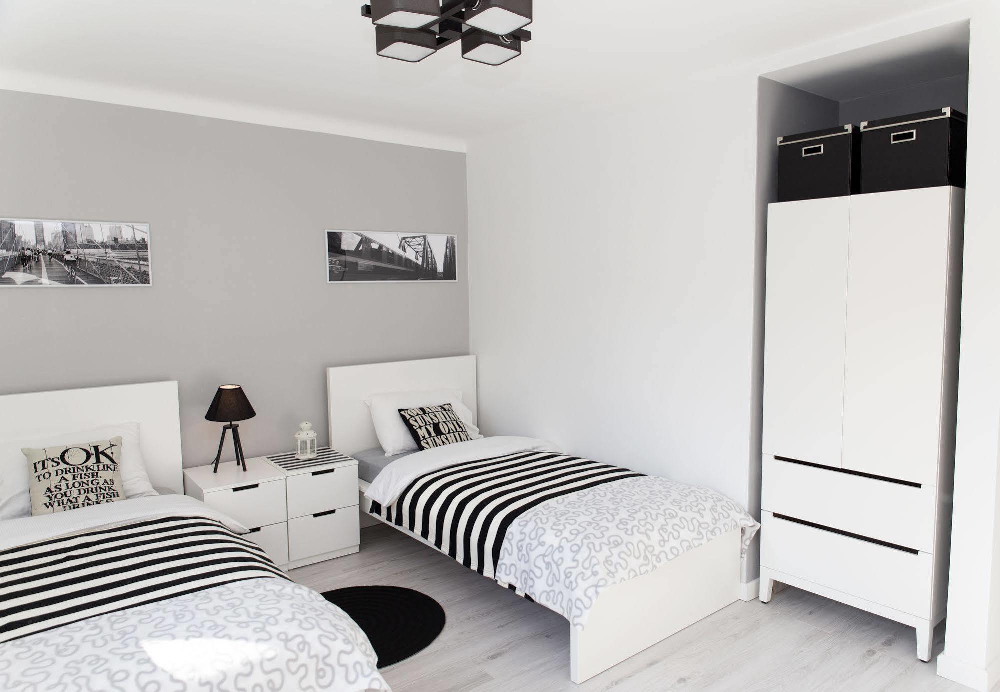 วอร์ซอเรนต์ อพาร์ตเมนต์ เซ็นทรัล Apartment ภายนอก รูปภาพ
