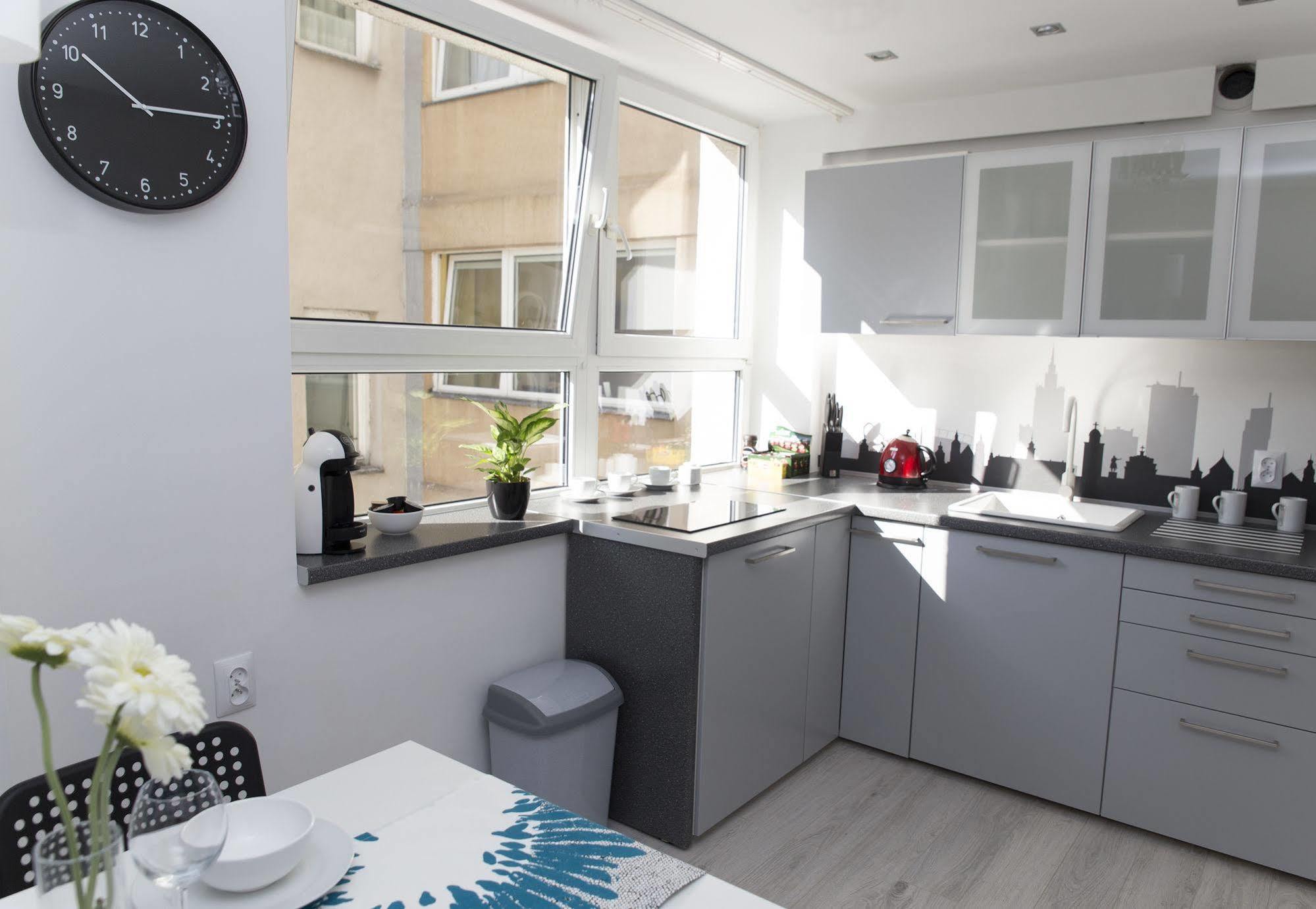 วอร์ซอเรนต์ อพาร์ตเมนต์ เซ็นทรัล Apartment ภายนอก รูปภาพ